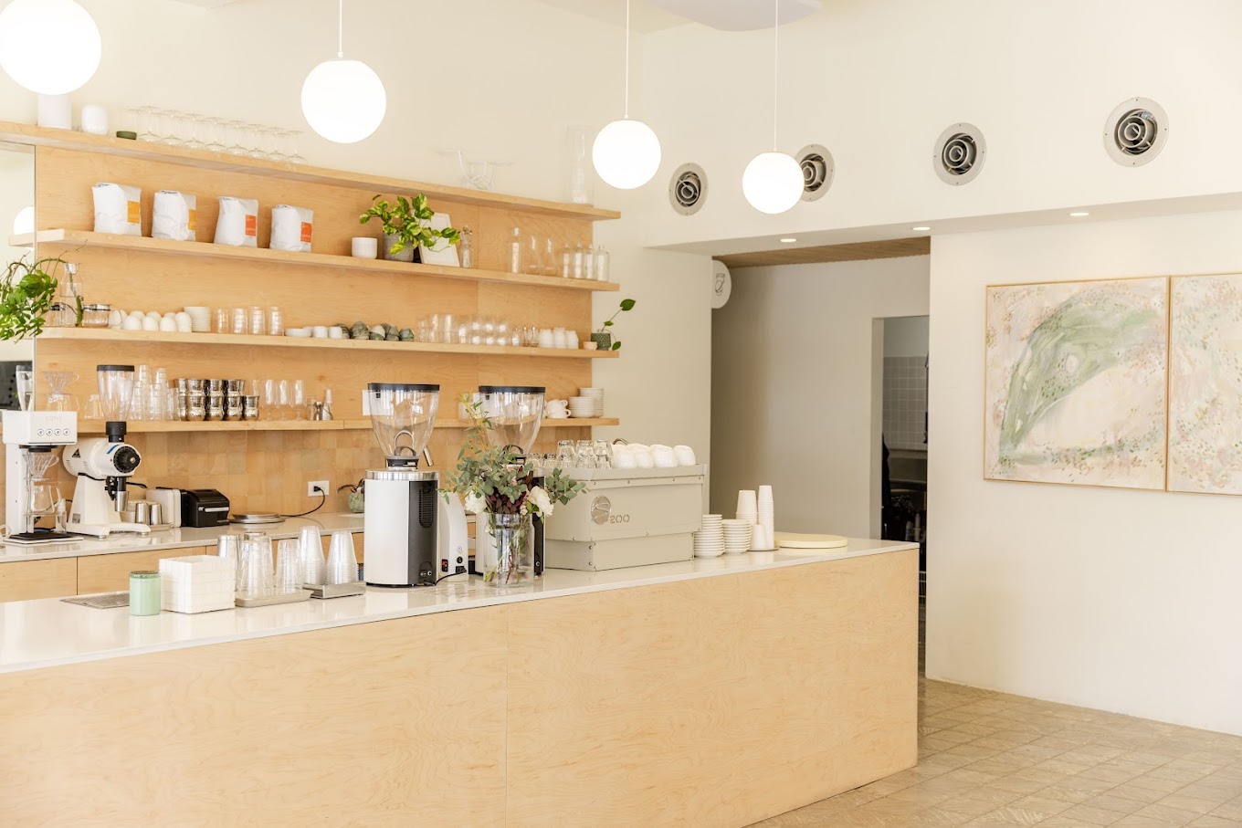 Cafe Regina interior