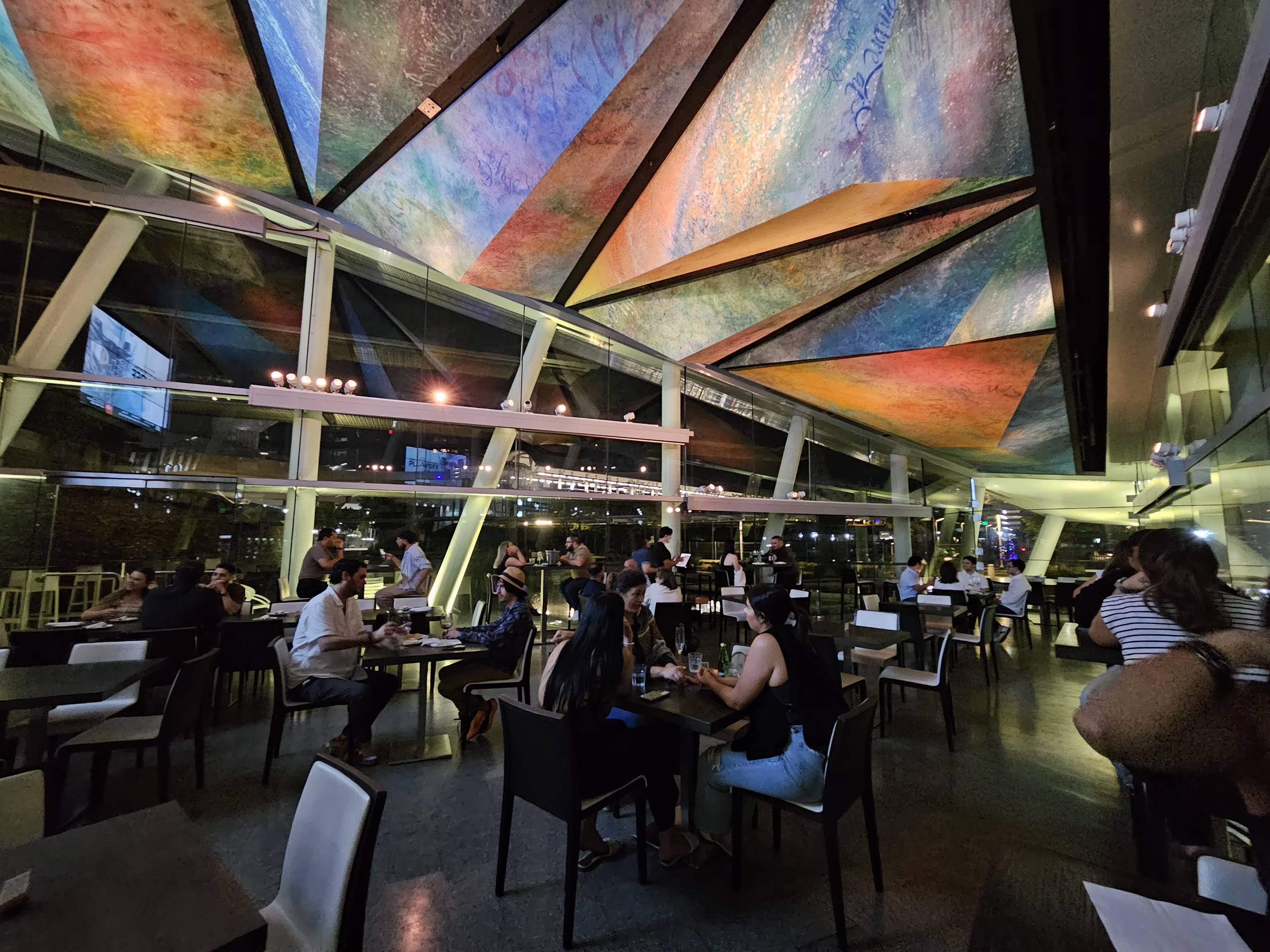 Tinto y Blanco interior