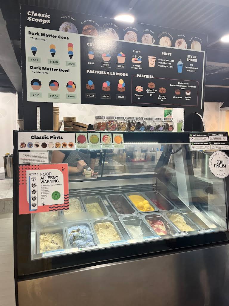 Vía Láctea Scoop Shop interior