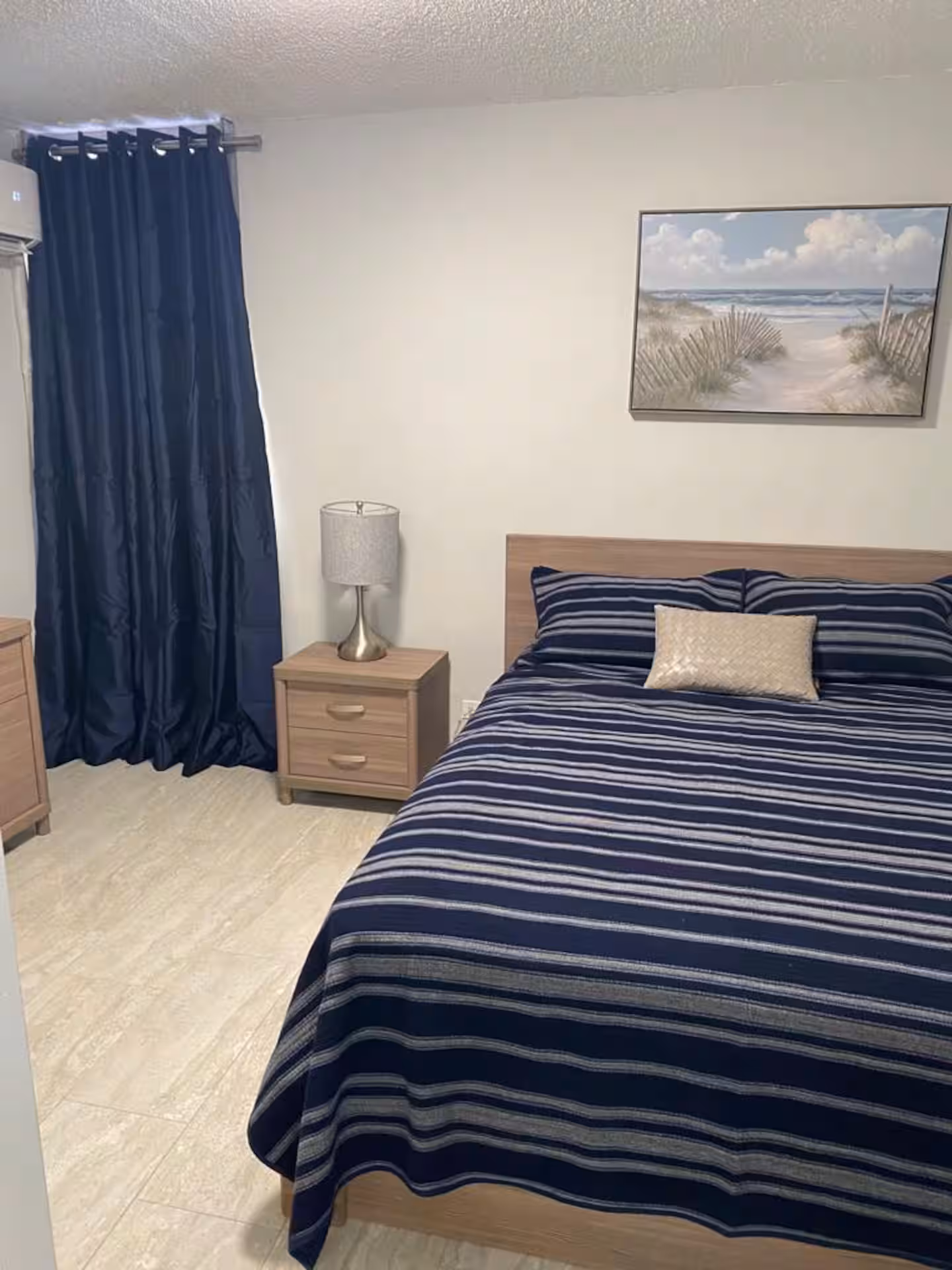 Cobians Suite - bedroom