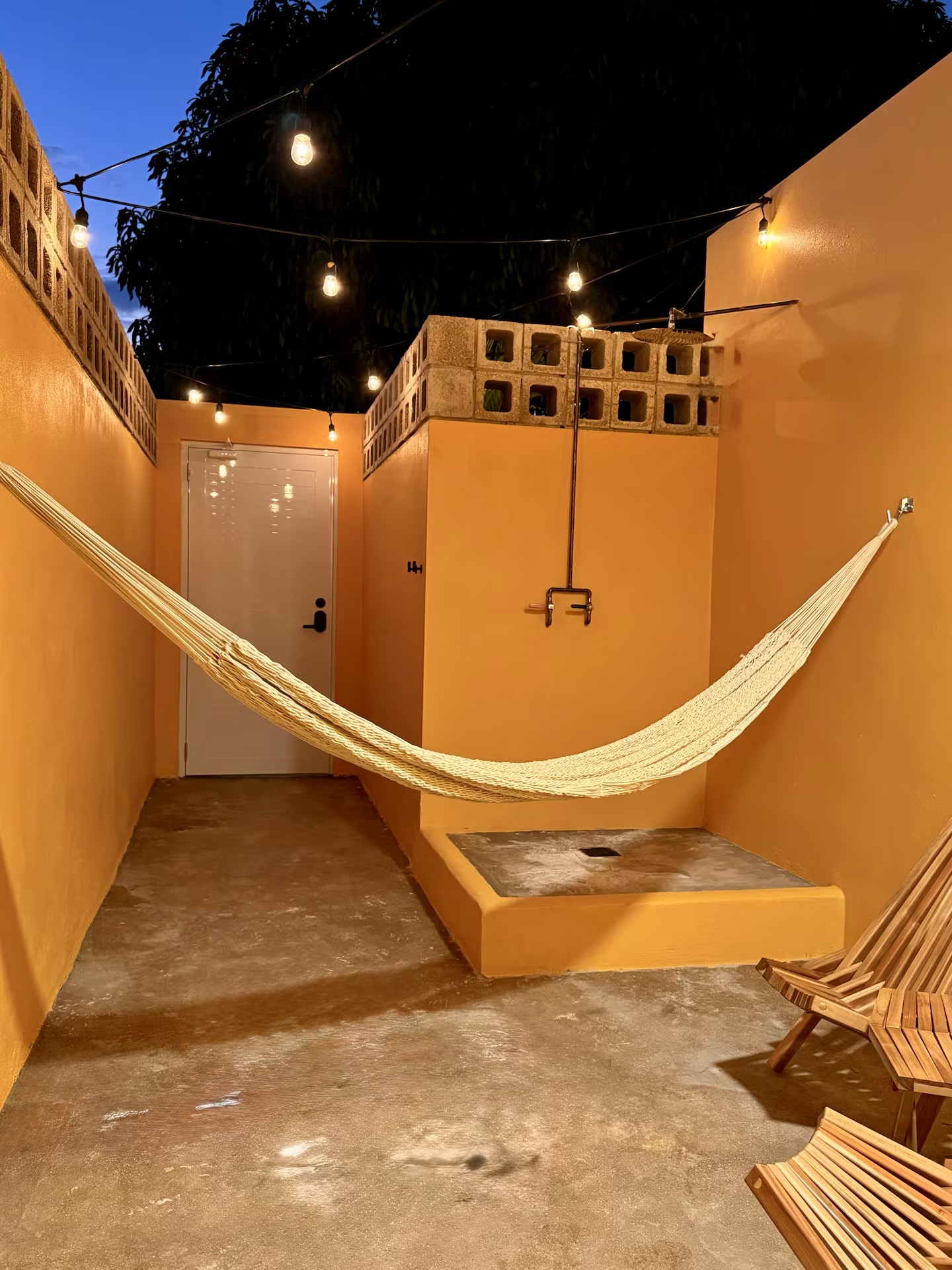 Private patio - Goya Suite