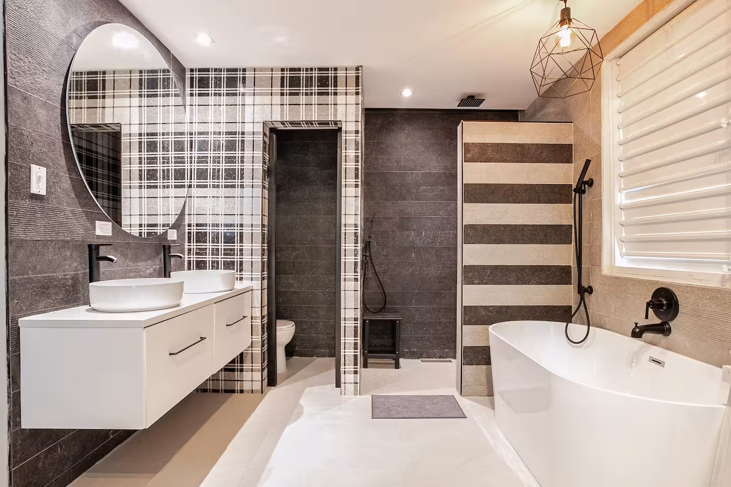 RAD Retreat - bathroom